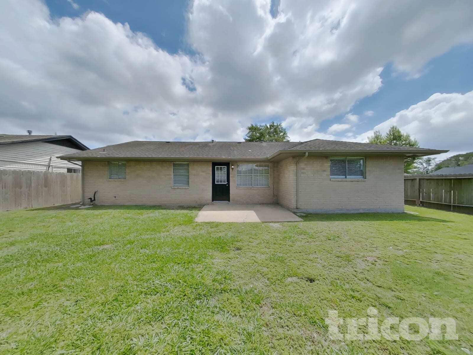 Building Photo - 5503 Jumada Cir