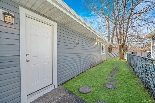 Building Photo - 18A Broadway