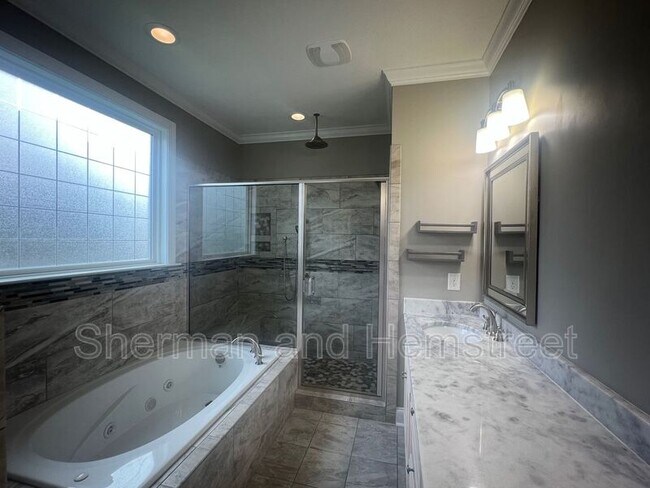 Building Photo - 4239 Windslow Dr