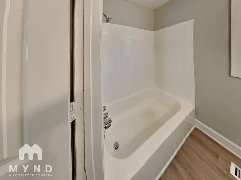 Building Photo - 3754 Clovis Ct NW