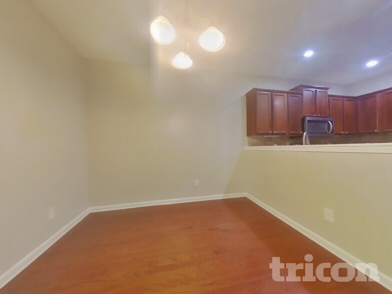 Building Photo - 127 Bethany Manor Dr