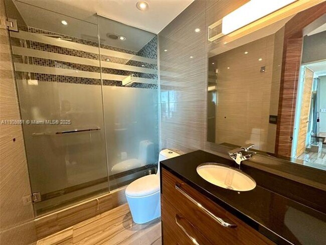 Building Photo - 92 SW 3rd St