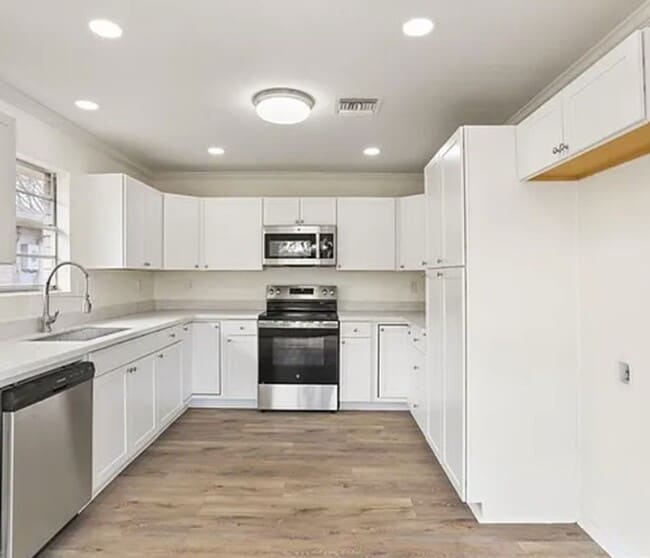 Building Photo - Your New Home!