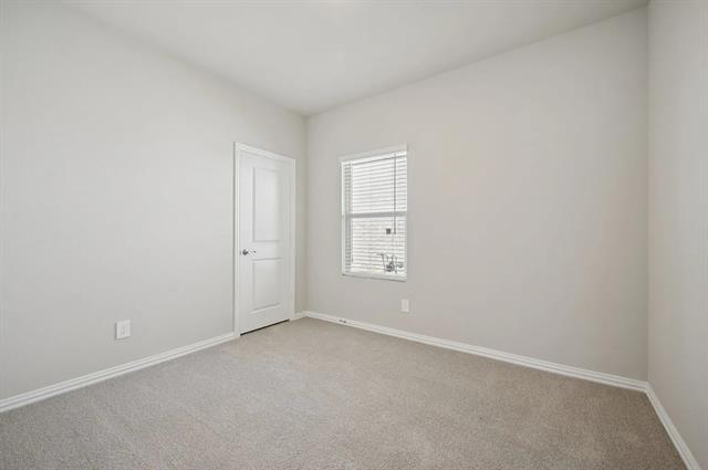 Building Photo - 524 Clover Crk Dr