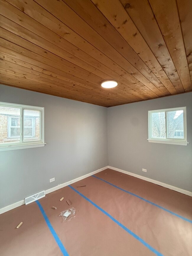 Building Photo - 7732 Lotus Ave