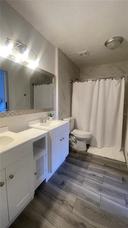 Building Photo - 1718 Silver Creek Ct