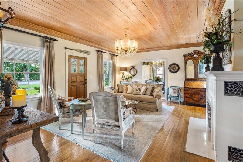 Building Photo - 521 N Swinton Ave