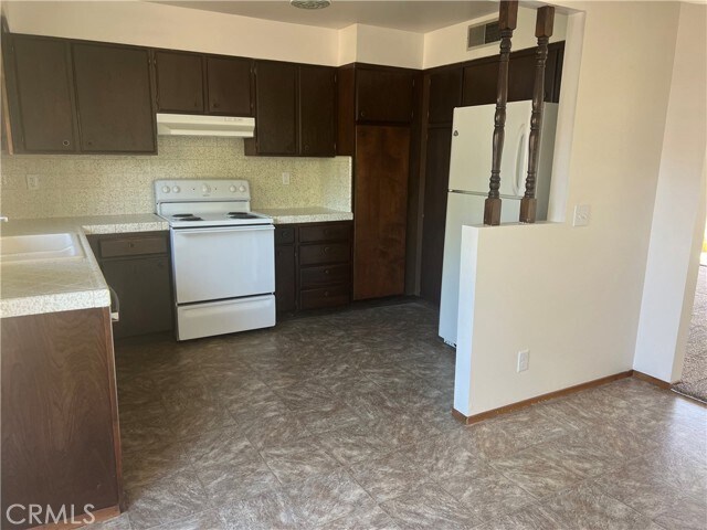 Building Photo - 8 San Gabriel Dr