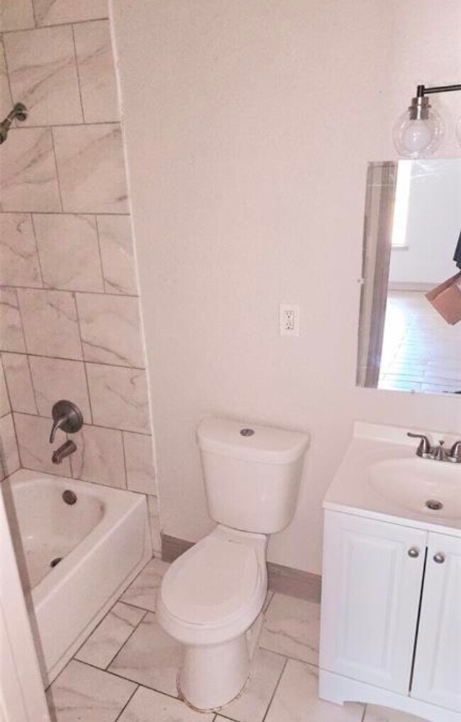 Building Photo - 3308 Sophie Ann Dr