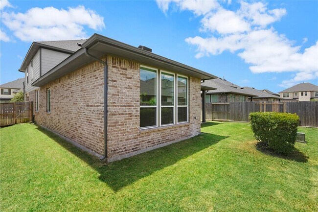 Building Photo - 24254 Oakland Mist Ln