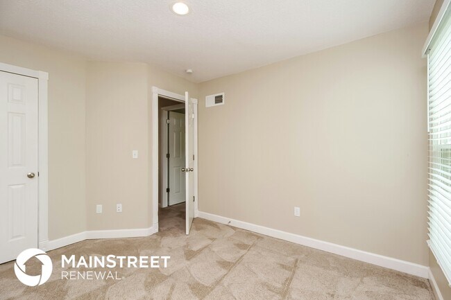 Building Photo - 6426 Chouteau St