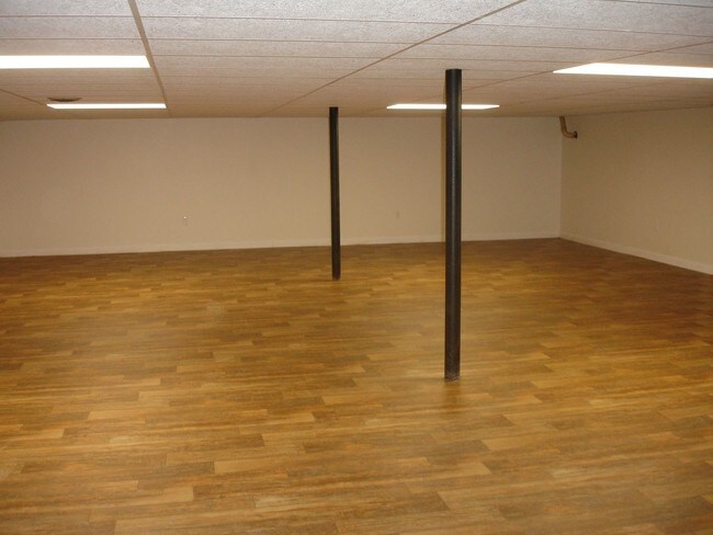 Building Photo - 2 br, 2 bath House - 1001 DEAVER ROAD