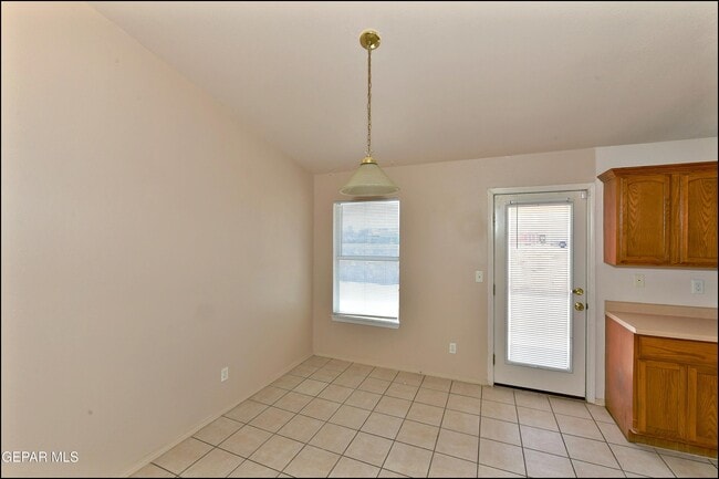 Building Photo - 4100 Tierra Venado Dr