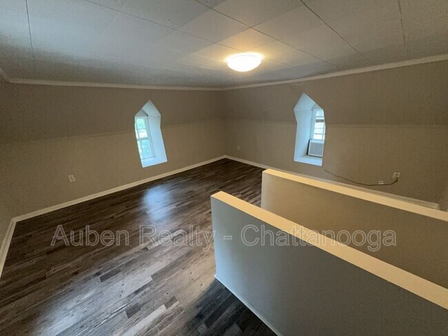 Building Photo - 52 Wilburger St