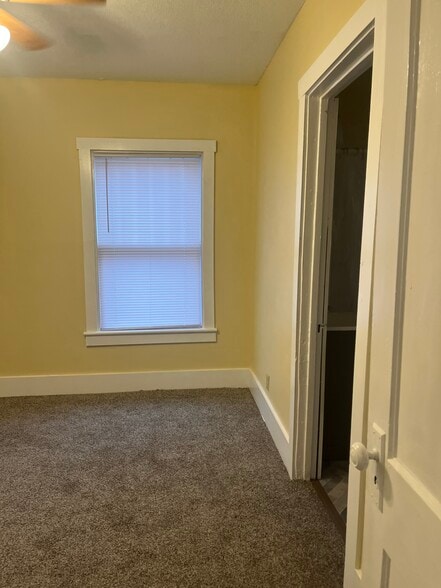 Building Photo - 412 Rafter St