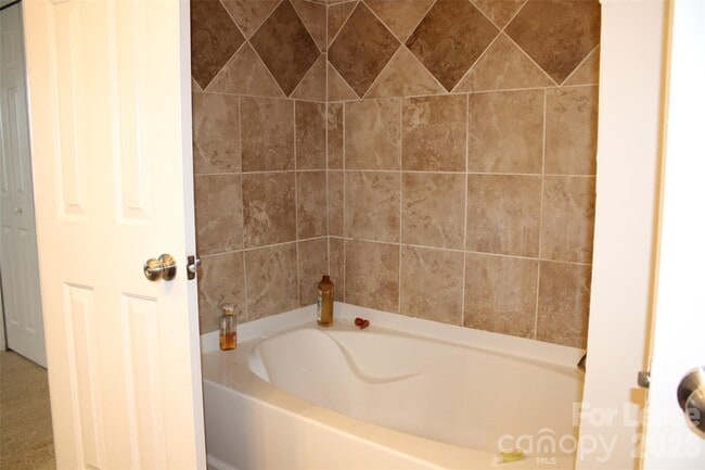 Building Photo - 10118 Frosty Ln