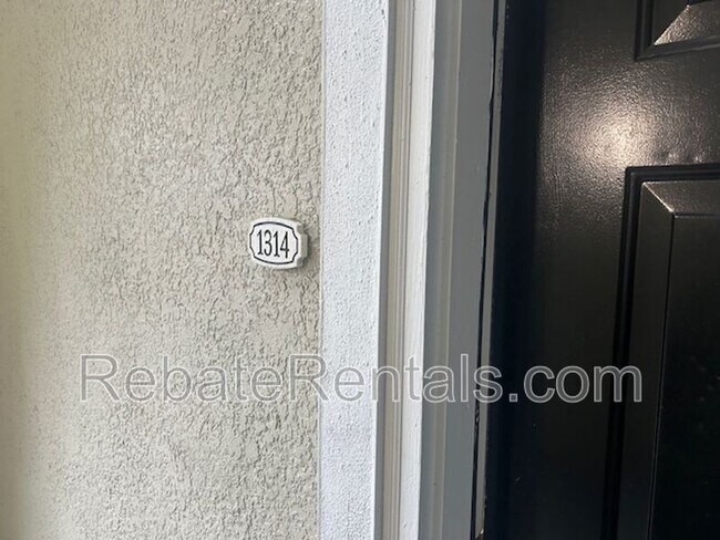 Building Photo - 8290 Gate Pkwy W