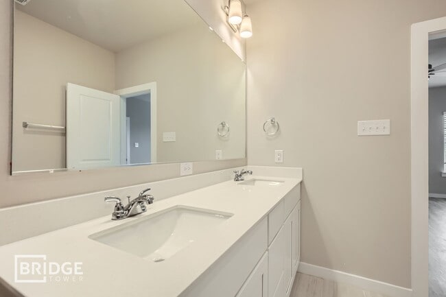 Building Photo - B1- Buffalo Plan