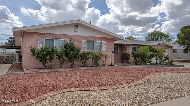 Building Photo - 9632 Gairloch Dr