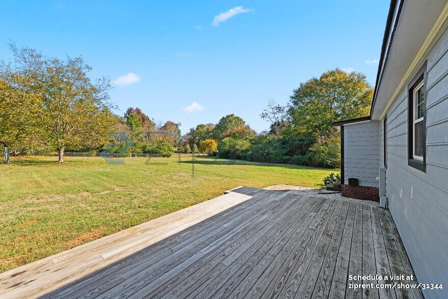 Building Photo - 2502 Foxworth Dr