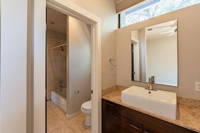 Building Photo - 308 Terrace Dr