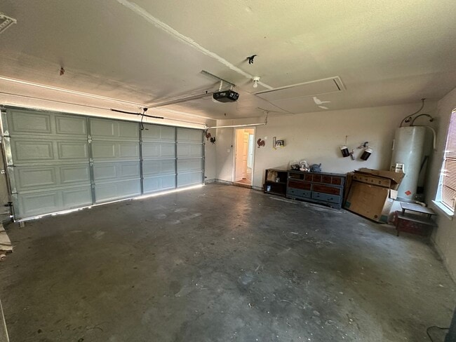 Building Photo - Wonderful 3-Bedroom Dallas Home For Rent!!
