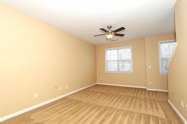 Building Photo - Weddington2664