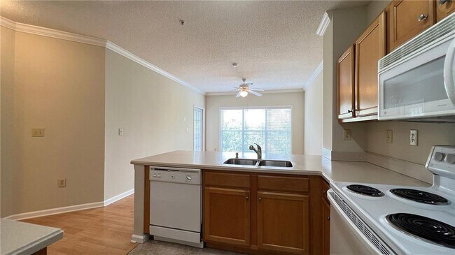 Building Photo - 4333 Dunwoody Park