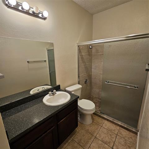 Building Photo - 9254 Forest Ln