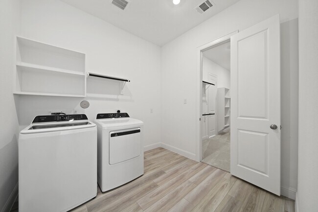 Building Photo - 4535 Windmill Lndg Ln