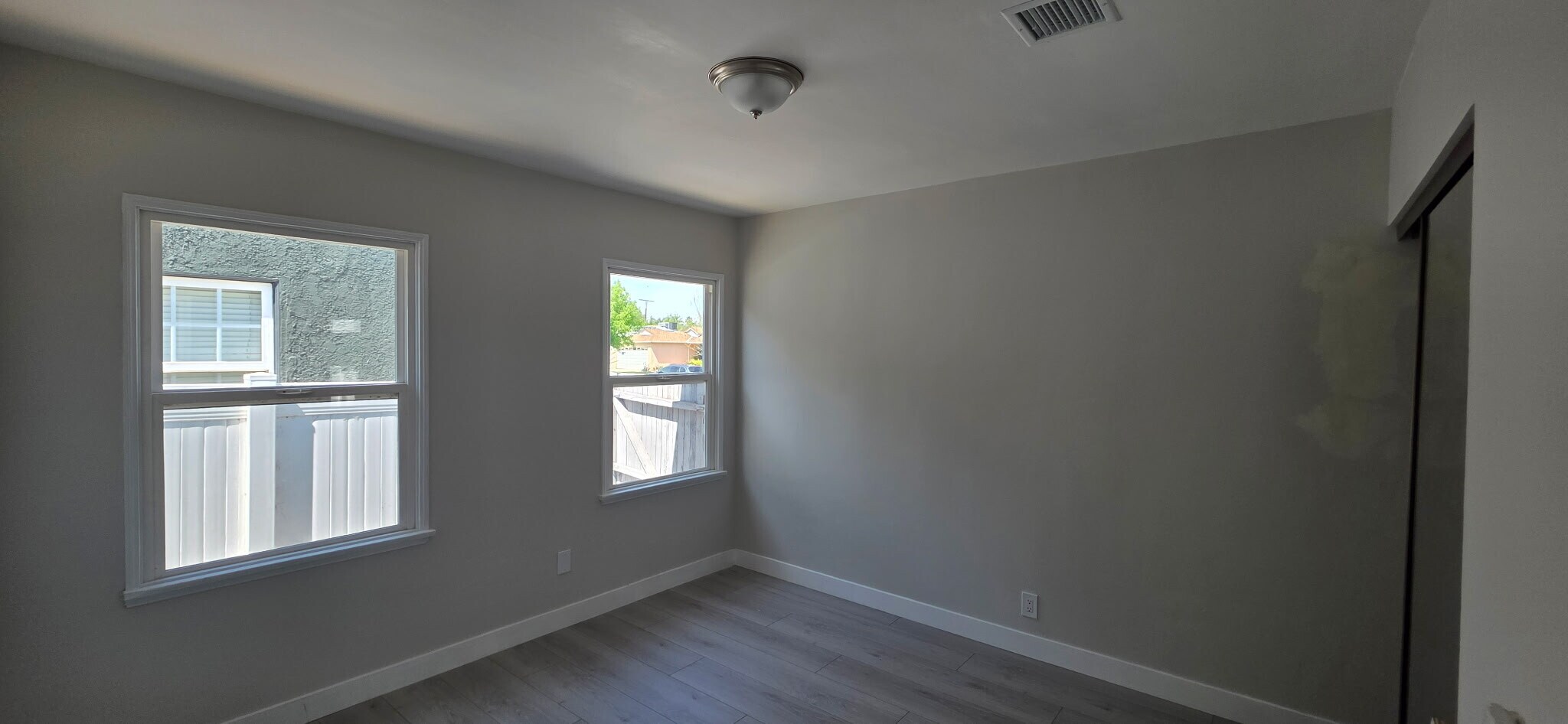 Building Photo - 17606 Bessemer St