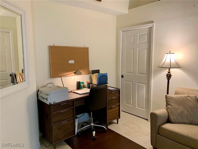 Building Photo - 7050 Lone Oak Blvd