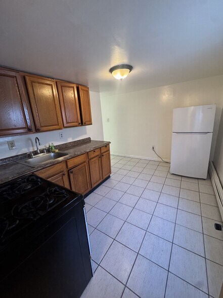 Building Photo - 3712 Winchester Ave