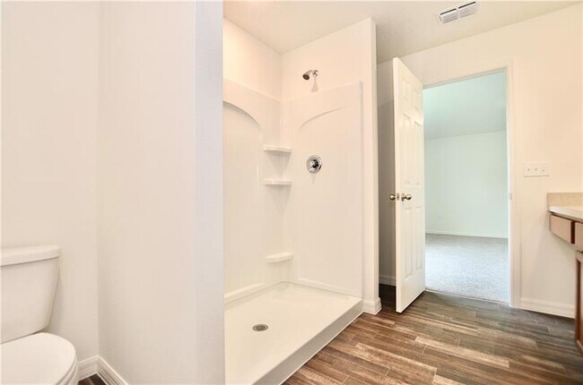 Building Photo - 1426 SW Merchant Ln