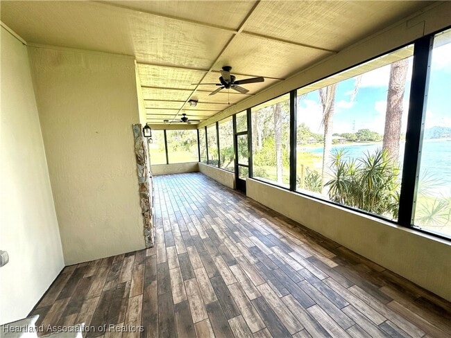 Building Photo - 1504 Sam Asbury Ave