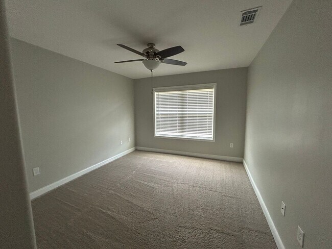 Building Photo - 287 Waystation