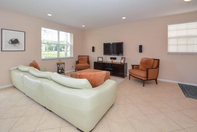 Building Photo - 16178 Poppyseed Cir