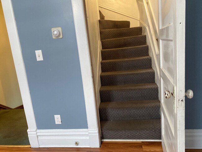 Building Photo - 743 Academy St