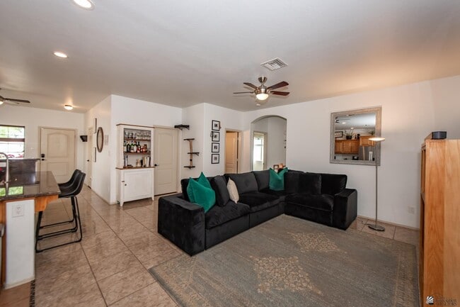 Building Photo - 4540 S Jojoba Ave