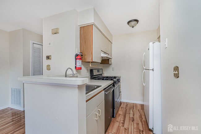 Building Photo - 212 Blew Ct