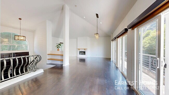 Building Photo - 3500 Coldwater Canyon Ave