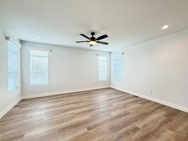 Building Photo - 41 Spruce Via