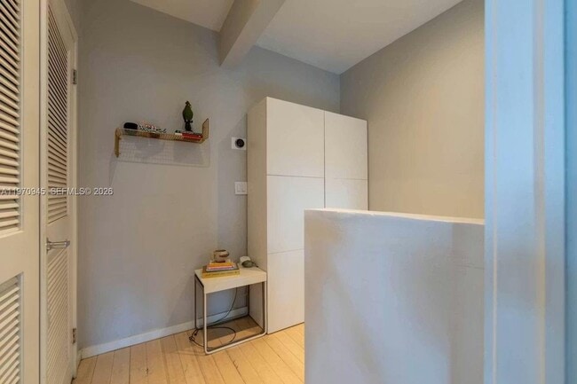 Building Photo - 1061 Michigan Ave