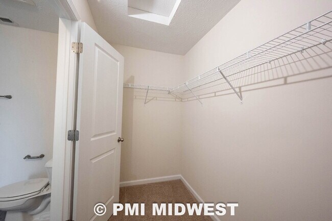 Building Photo - 10828 Penwell Wy