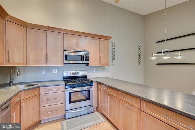 Building Photo - 268 Kempsey Dr