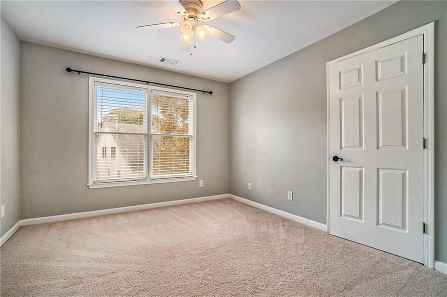 Building Photo - 4893 Delford Ct
