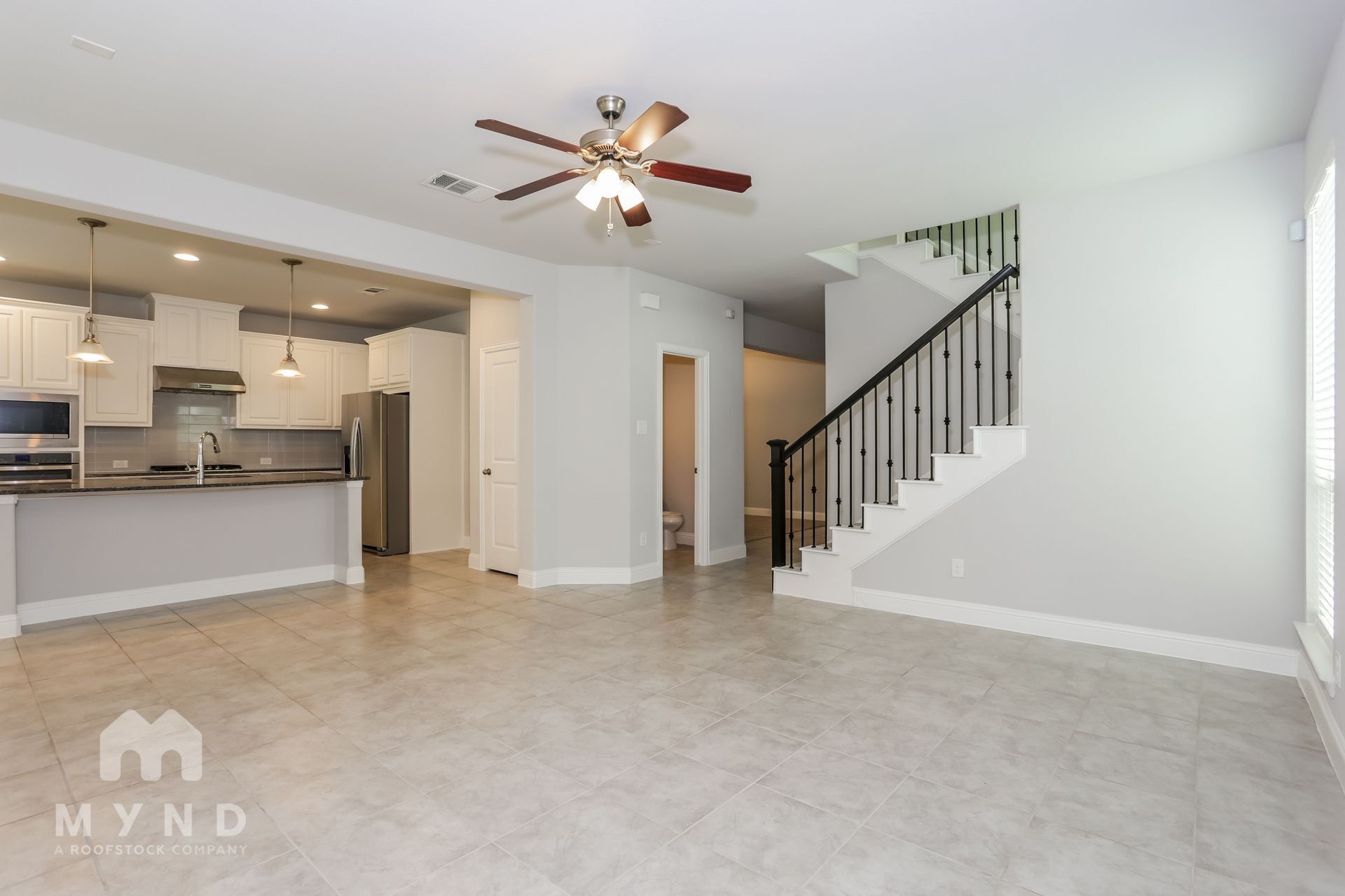 Building Photo - 120 Knight of Realm Blvd