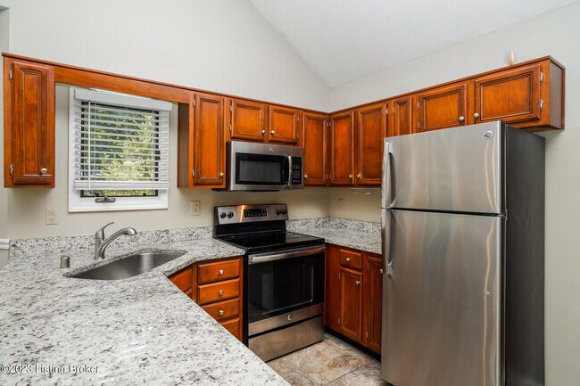 Building Photo - 10710 Hickory Cove Ct