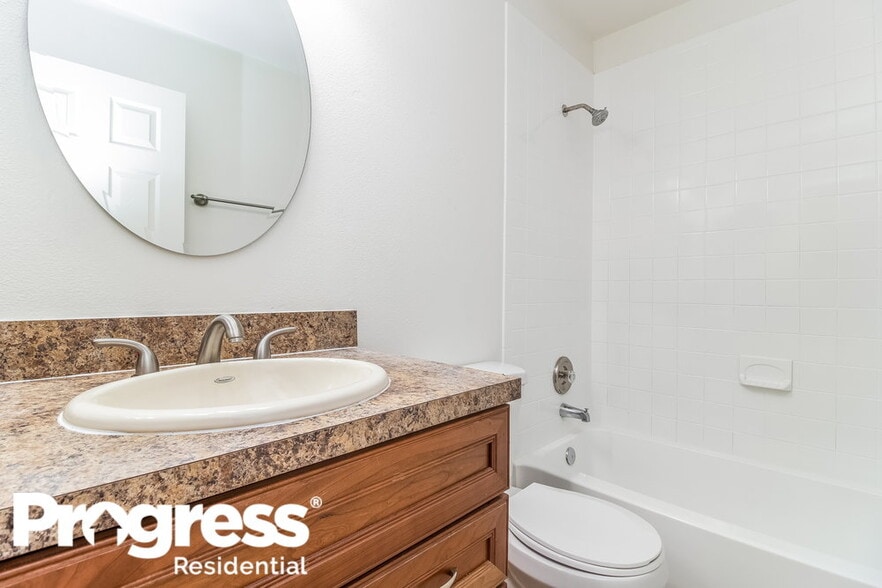 Building Photo - 2223 Barkwood Ct