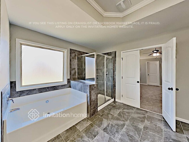 Building Photo - 5923 Park Bay Ct